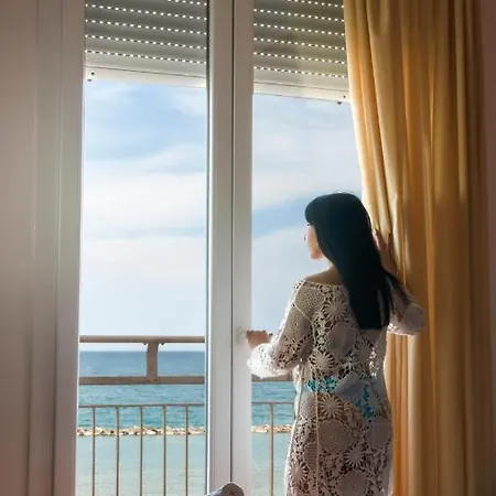 Hotel President's