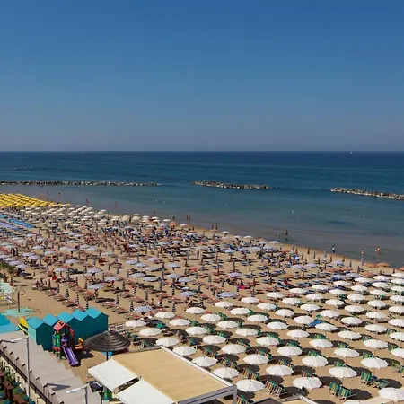 President's ホテル