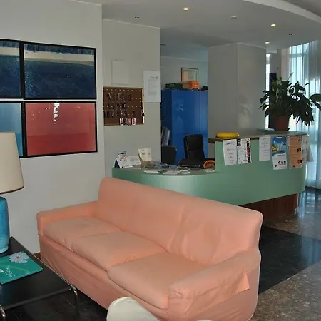 President's ホテル